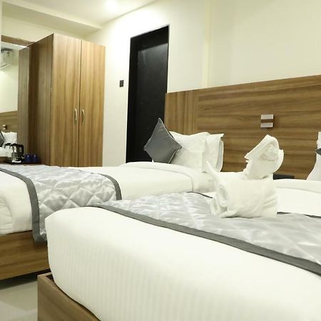 Kyriad Hotel Solapur By Othpl المظهر الخارجي الصورة