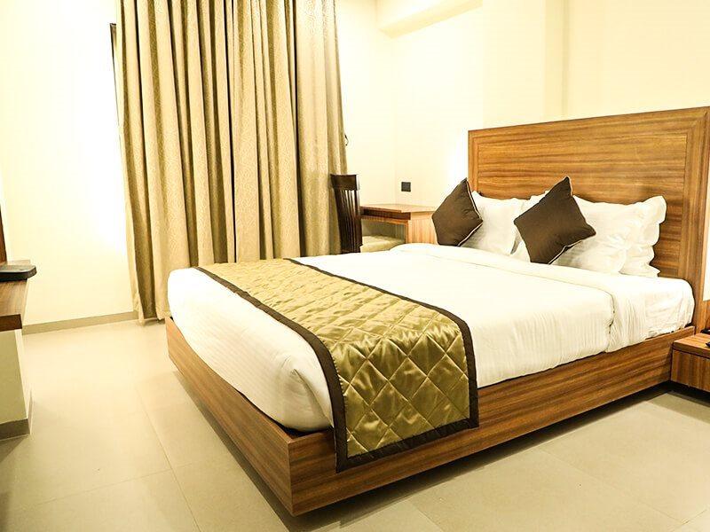 Kyriad Hotel Solapur By Othpl المظهر الخارجي الصورة