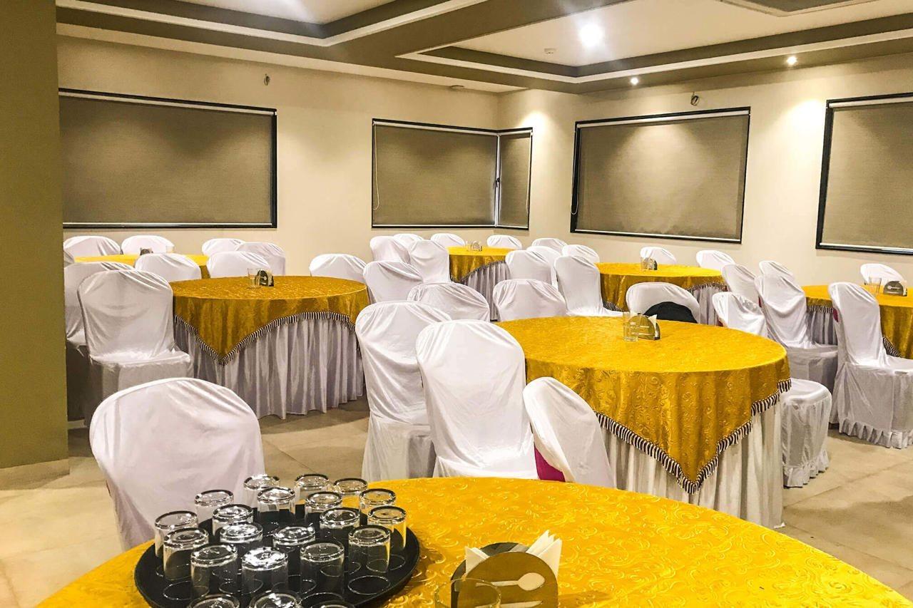 Kyriad Hotel Solapur By Othpl المظهر الخارجي الصورة