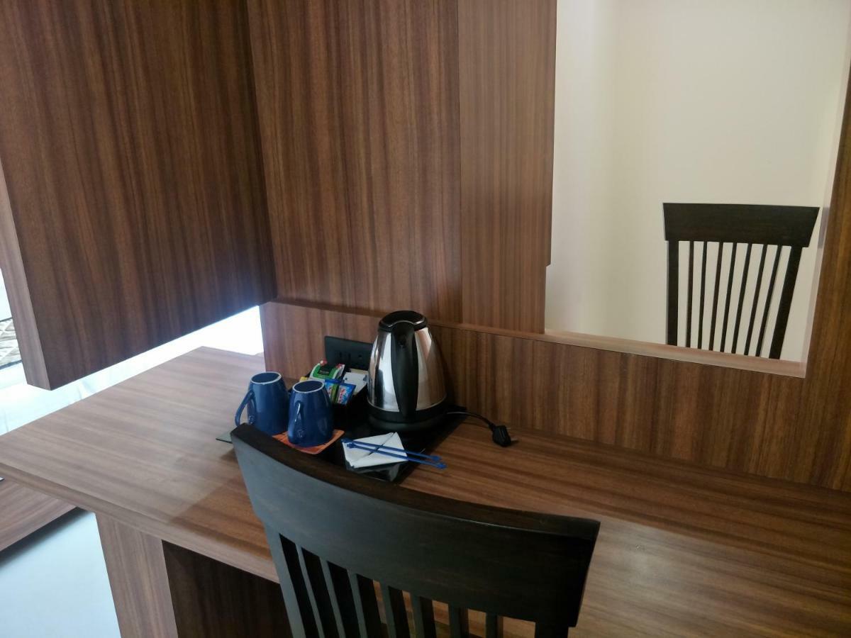 Kyriad Hotel Solapur By Othpl المظهر الخارجي الصورة